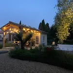 Domaine De Grave 住宿加早餐酒店 米尔普瓦