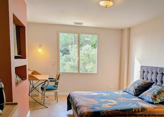 Bed & Breakfast Domaine De Grave 5*